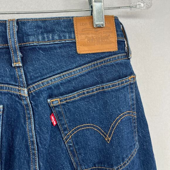 LEVIS Premium Wedgie Straight Jeans Womens 26 Blue Button Fly Big E - Picture 1 of 16